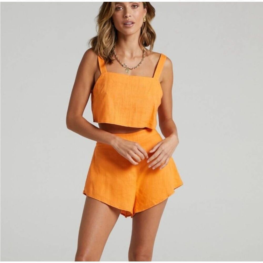 Showpo Zanrie Square Neck Crop Top‎ and High Waist Mini Flare Shorts Size 8 NWT